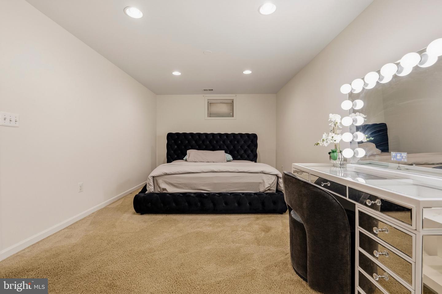 35227 Balmoral Dr Property Photo 26