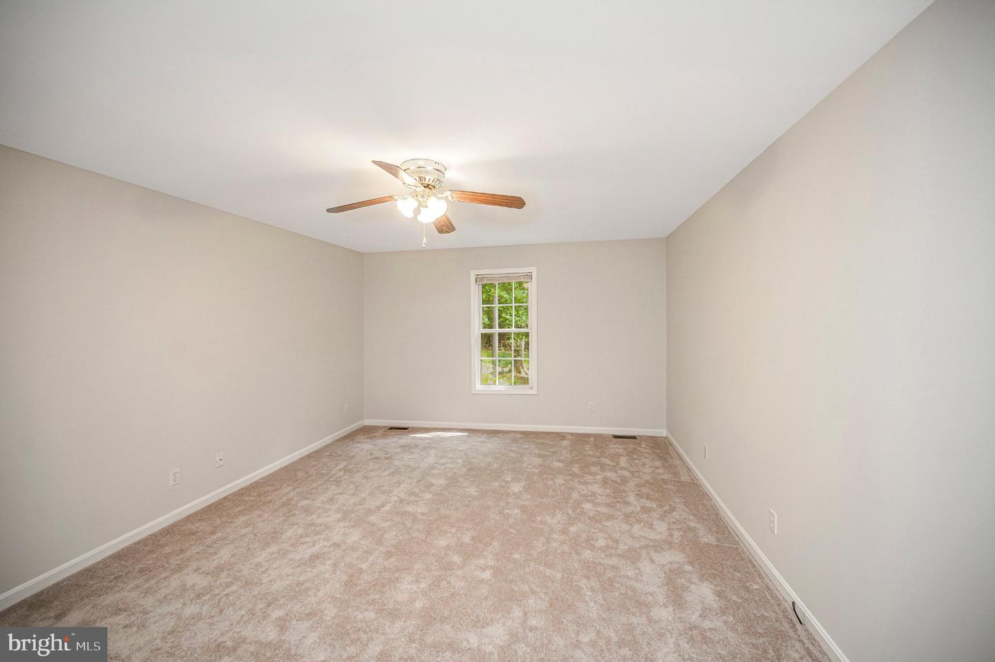 220 Creekside Dr Property Photo 29