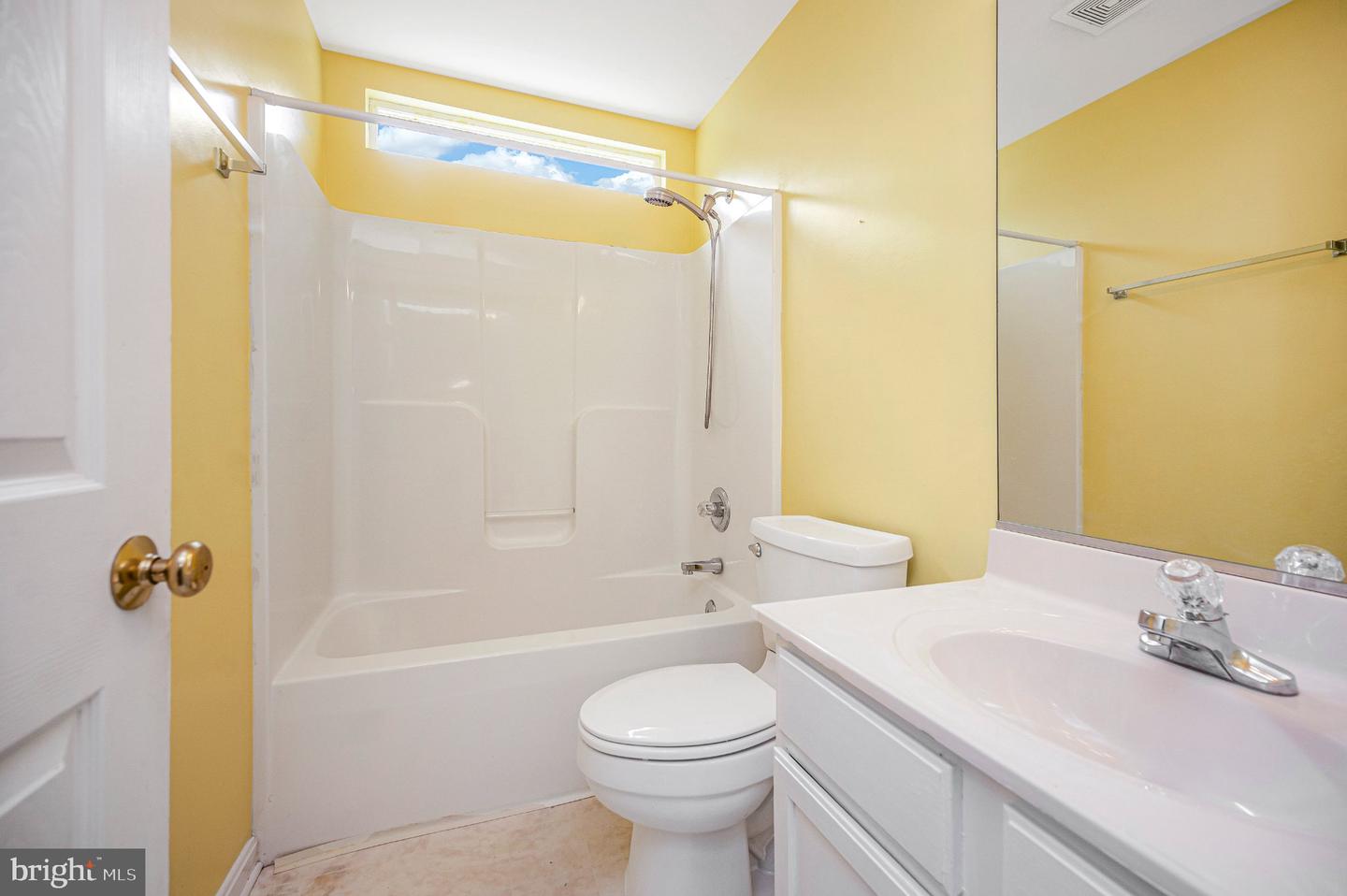 220 Creekside Dr Property Photo 37