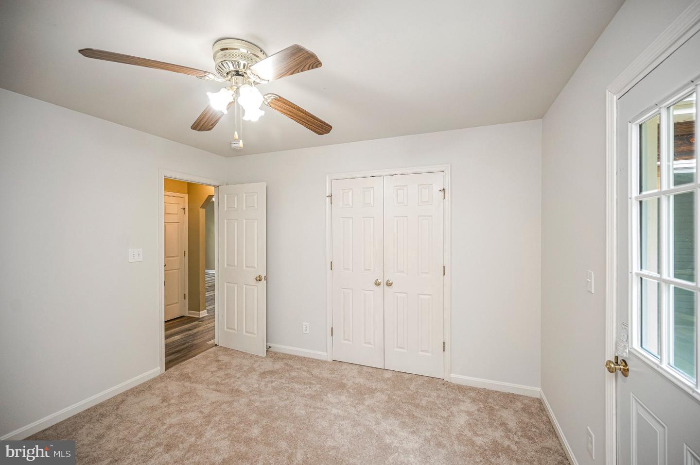 220 Creekside Dr Property Photo 38