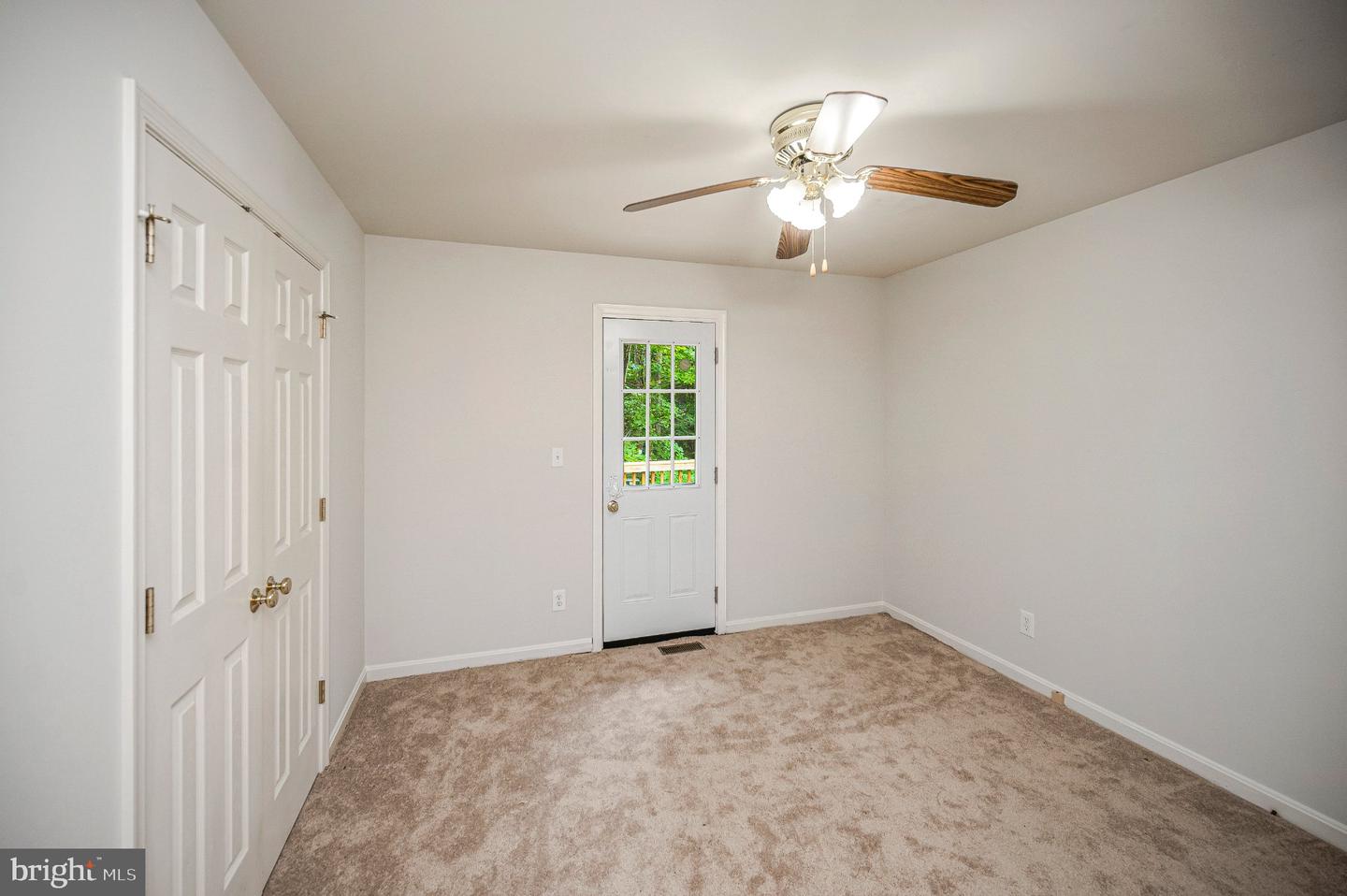 220 Creekside Dr Property Photo 39