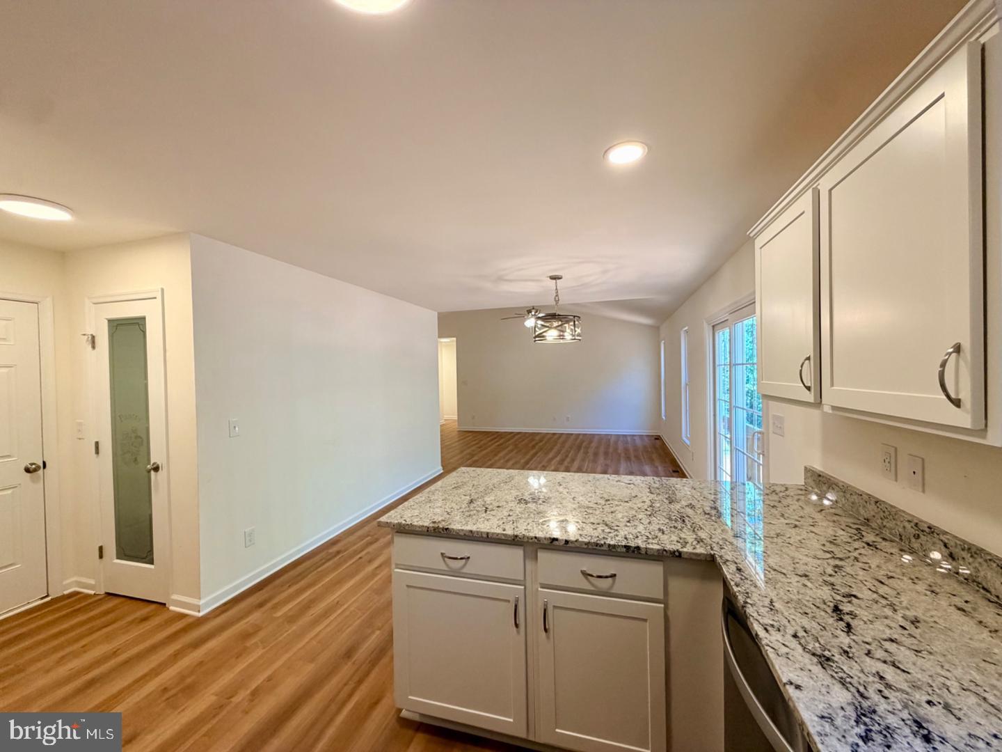 12256 Autumn Ridge Ln Property Photo 4