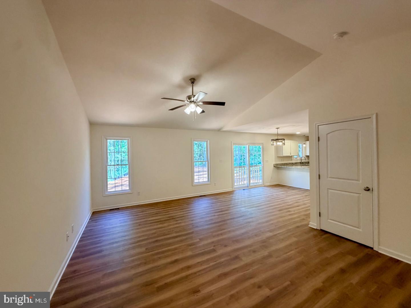 12256 Autumn Ridge Ln Property Photo 5