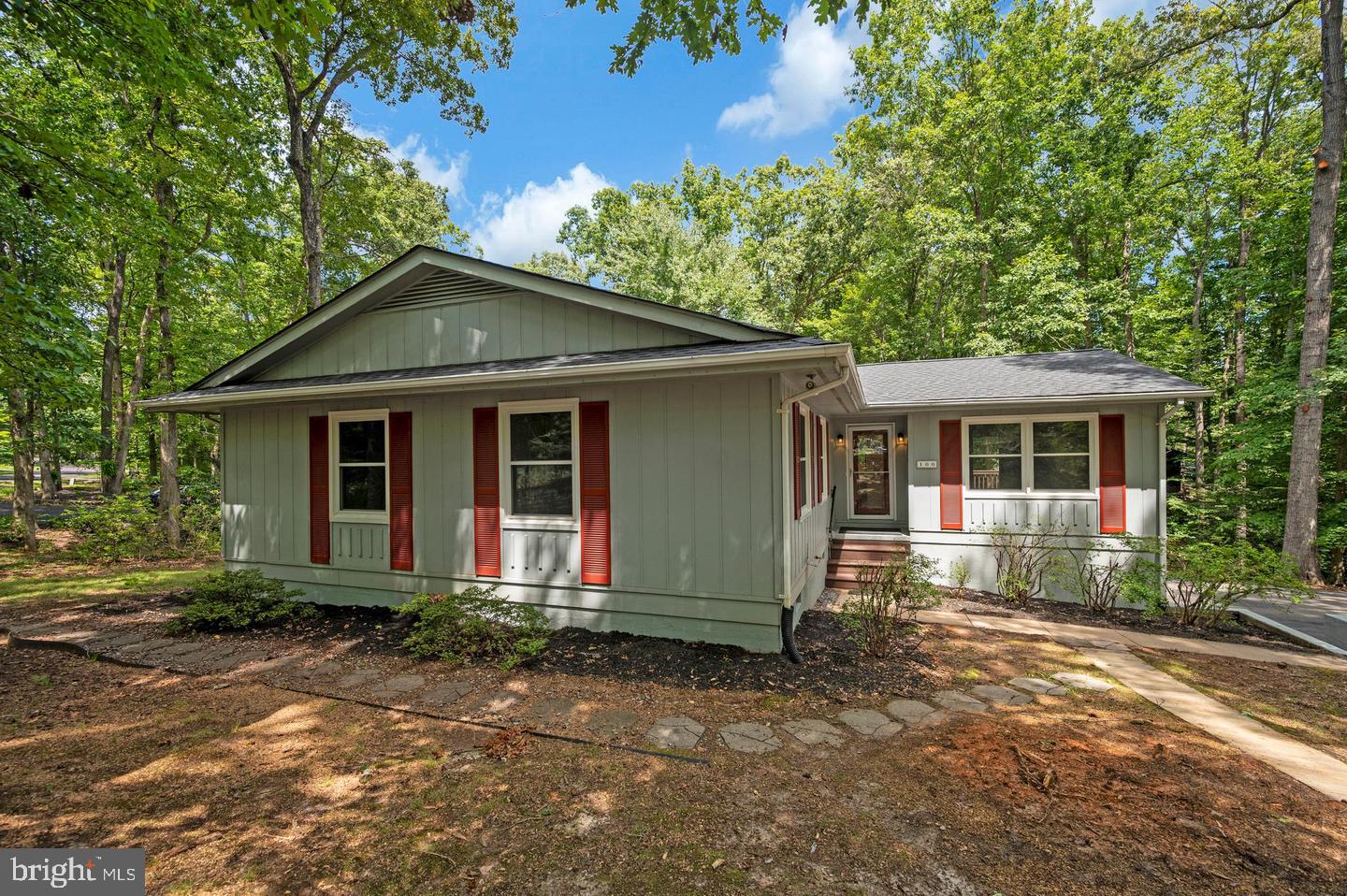 100 Tall Pines Ave Property Photo 3
