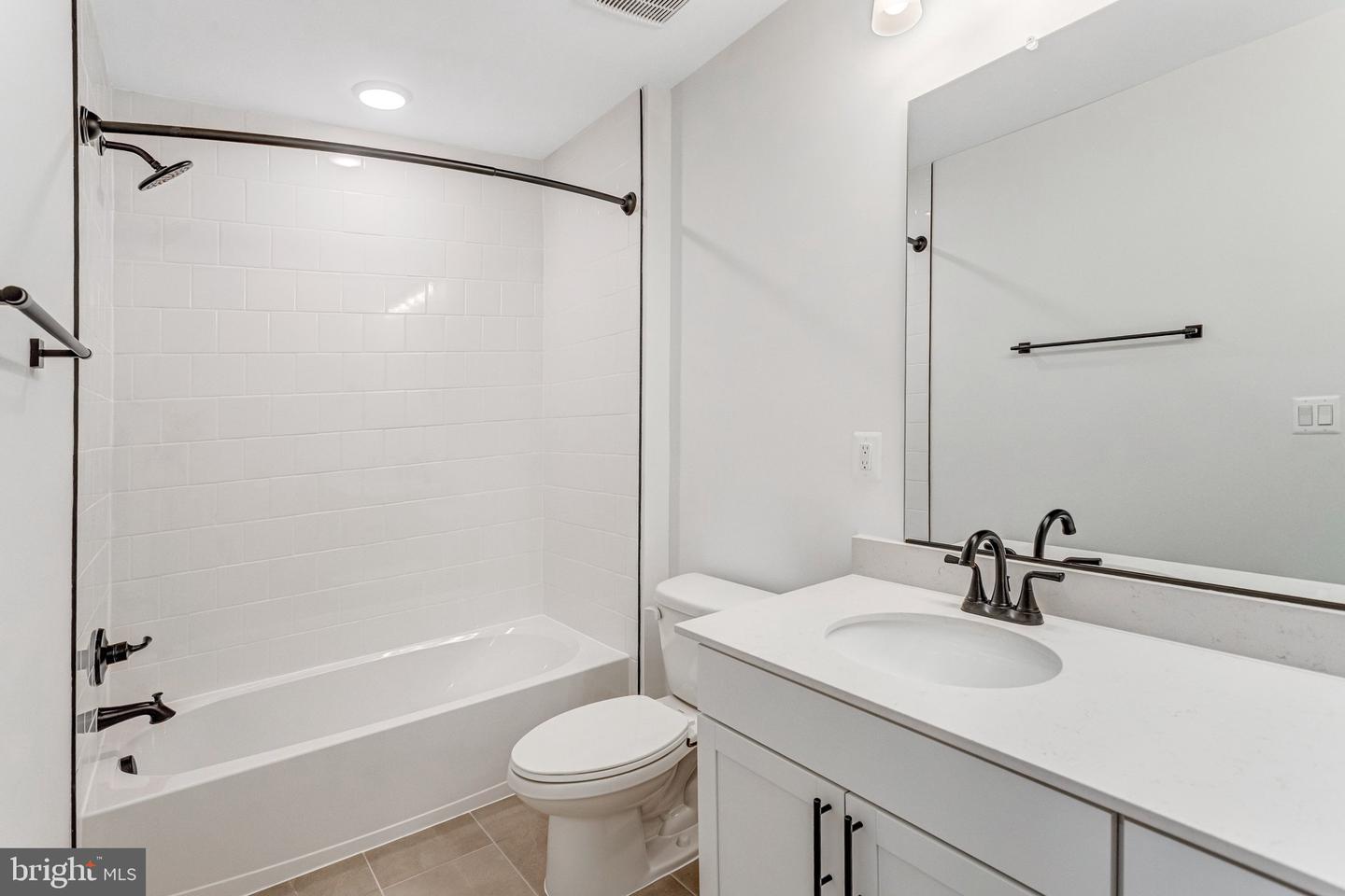 624 Clover Ln Property Photo 32