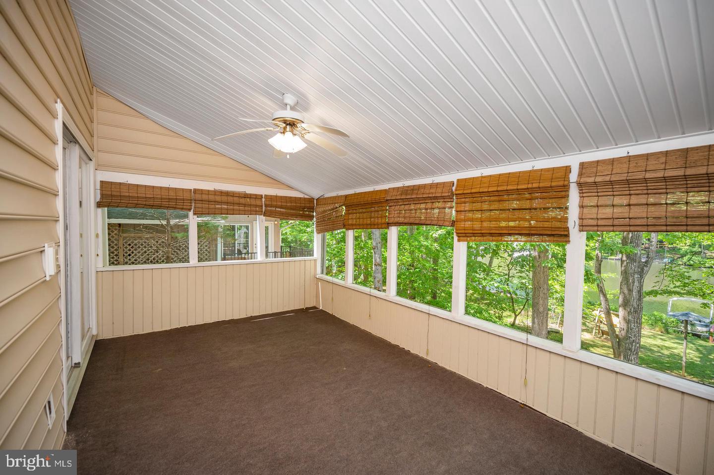 139 Larkspur Ln Property Photo 11