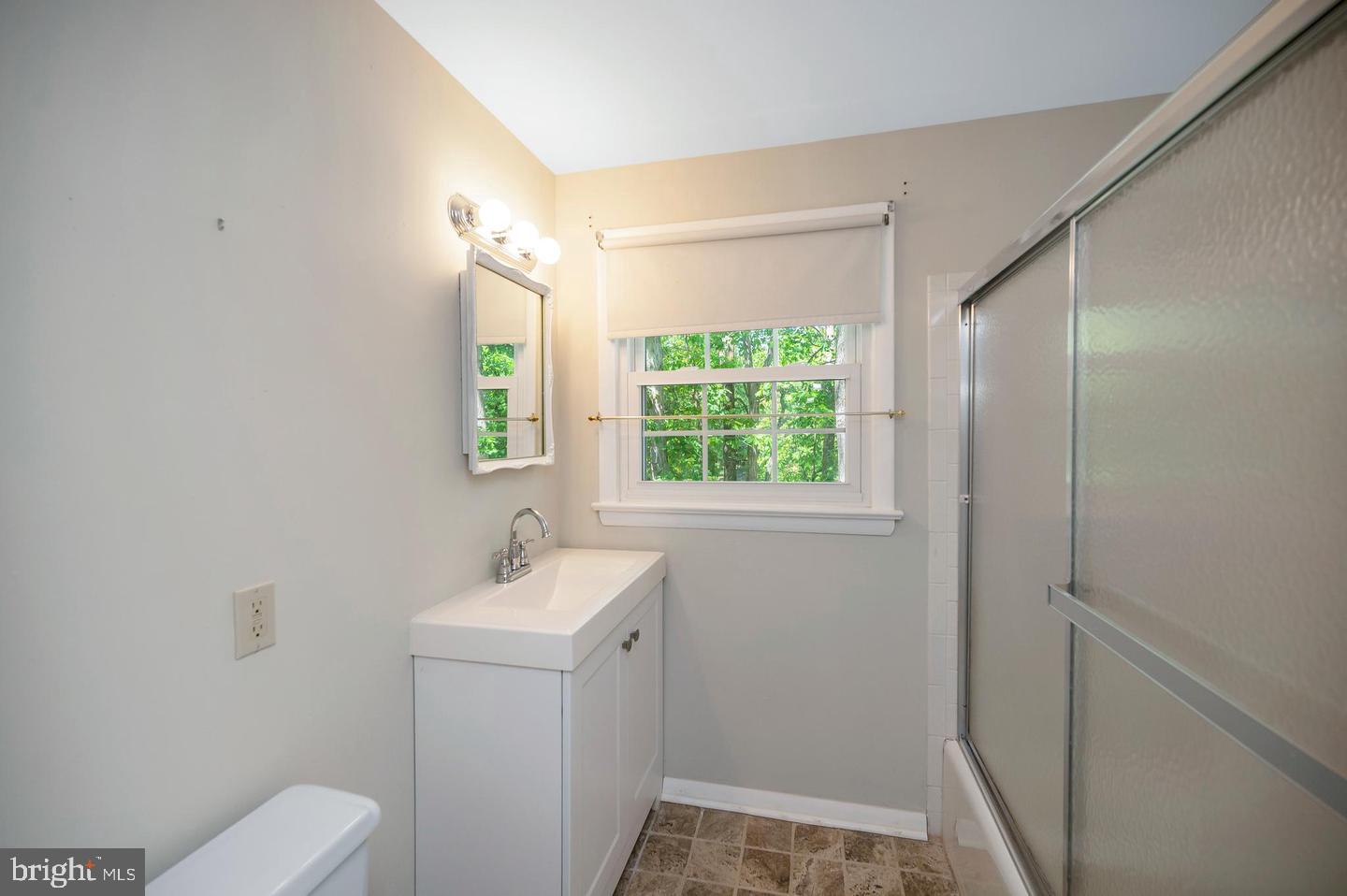 139 Larkspur Ln Property Photo 33