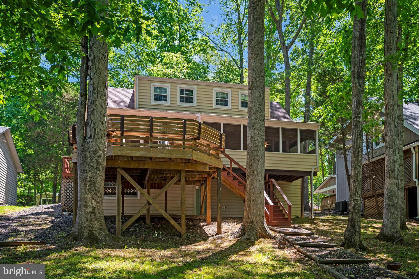 139 Larkspur Ln Property Photo 38
