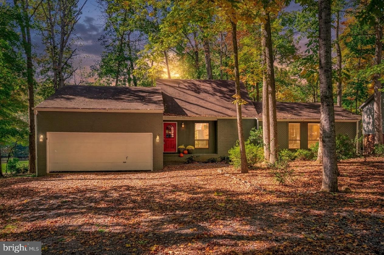 104 CUMBERLAND CIR Property Photo 1