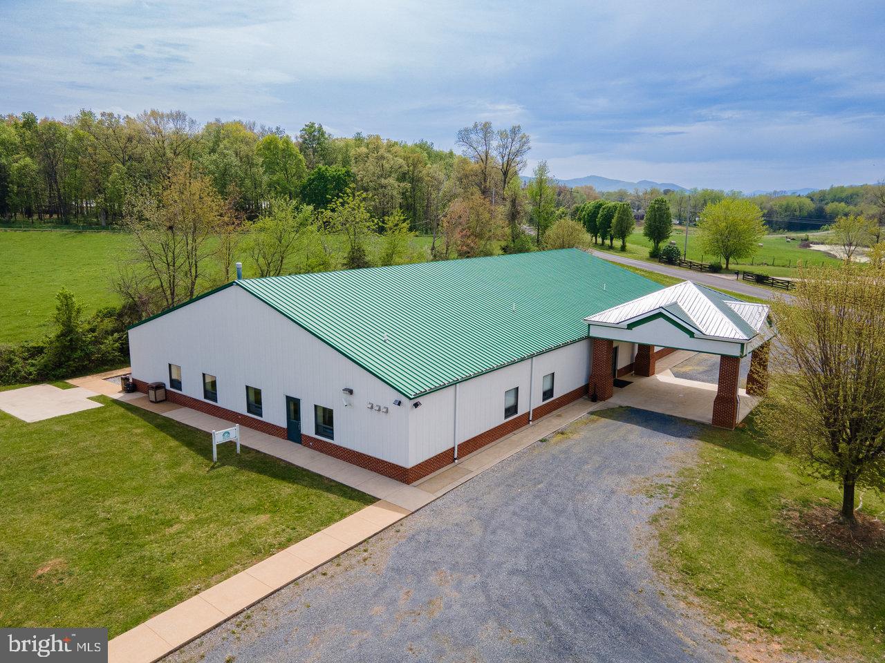 1265 Goodrich Rd Property Photo 5