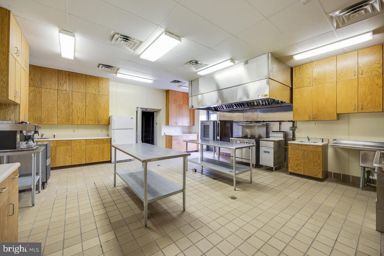 1265 Goodrich Rd Property Photo 39