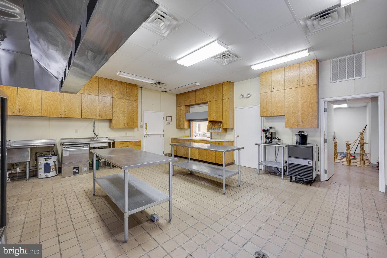 1265 Goodrich Rd Property Photo 41