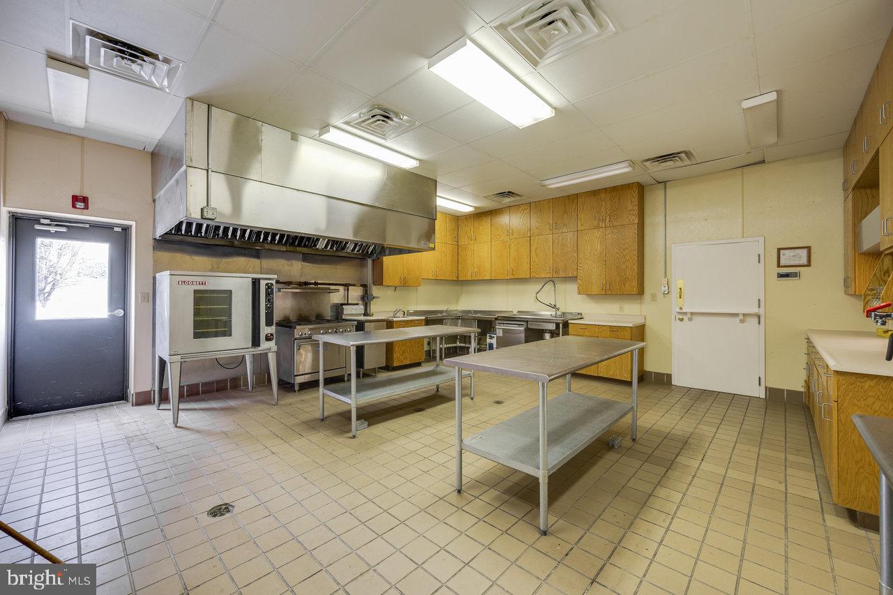 1265 Goodrich Rd Property Photo 42