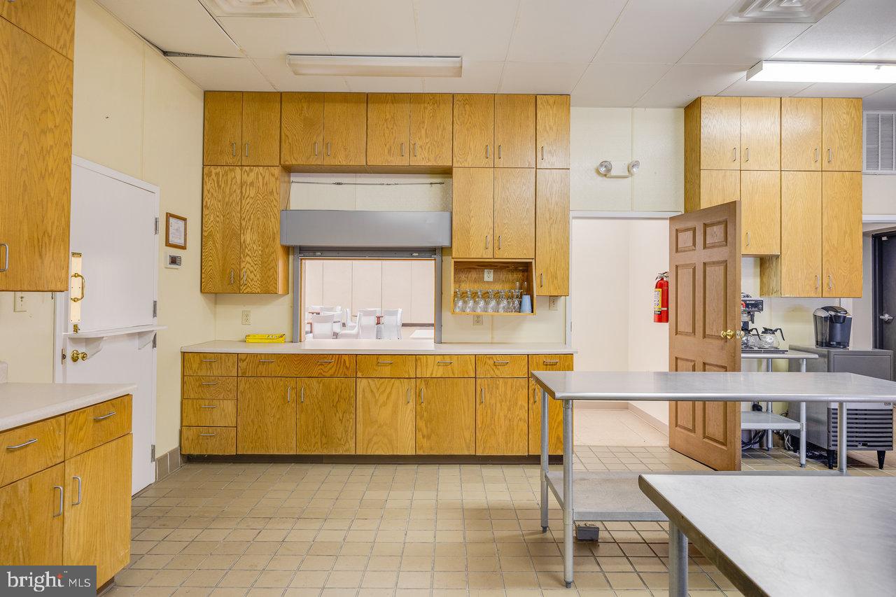 1265 Goodrich Rd Property Photo 43