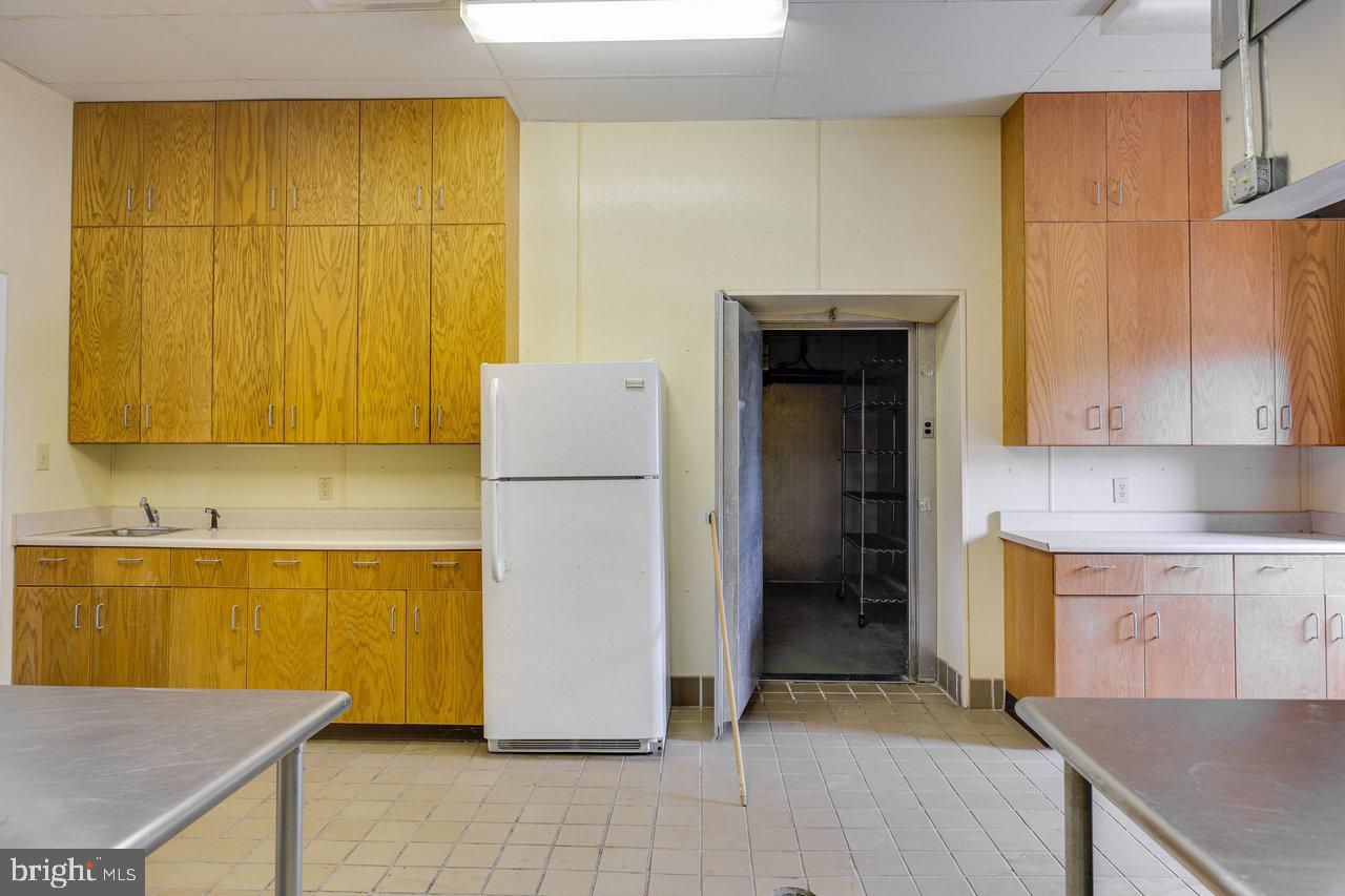 1265 Goodrich Rd Property Photo 46