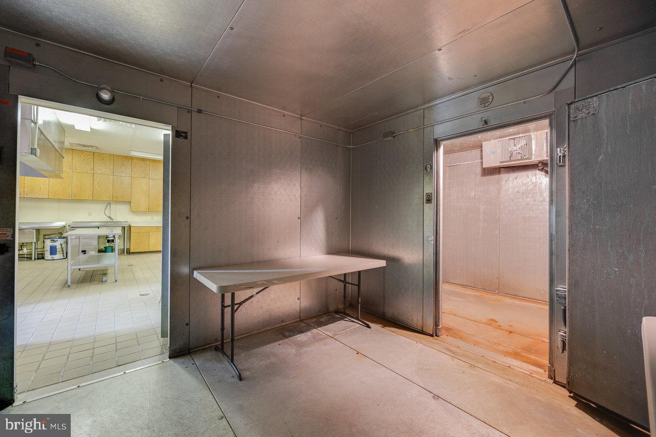 1265 Goodrich Rd Property Photo 48