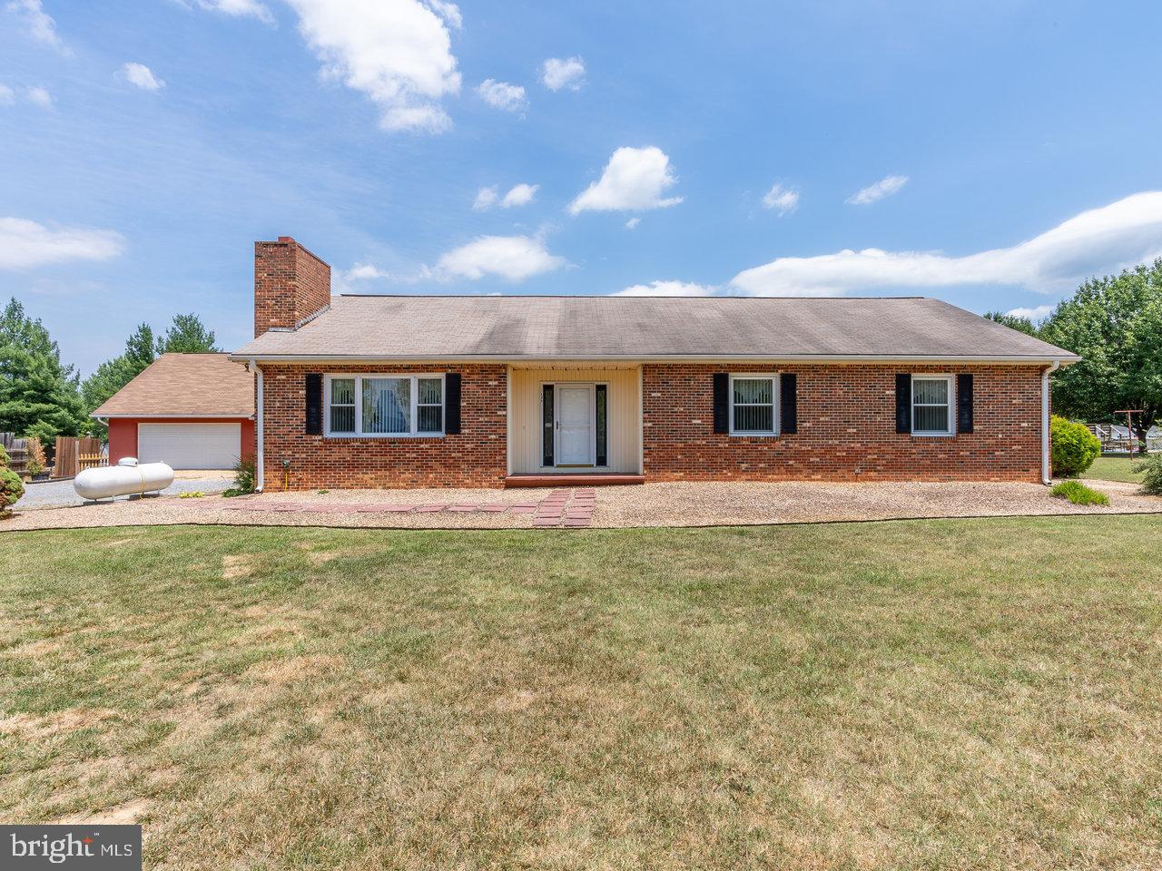 133 Pacer Dr Property Photo