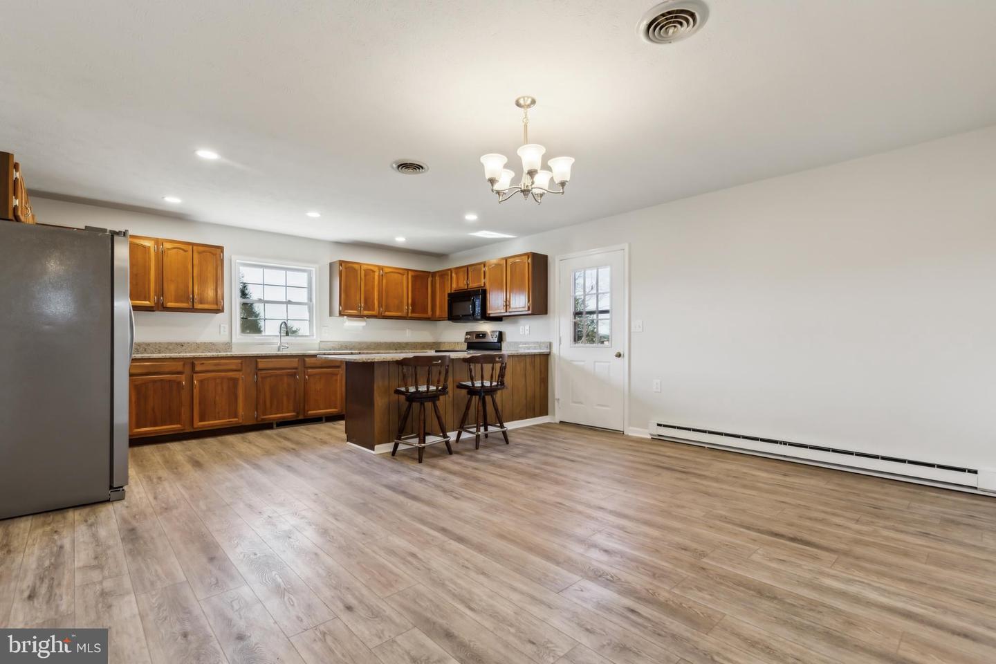 24 Springview Blvd Property Photo