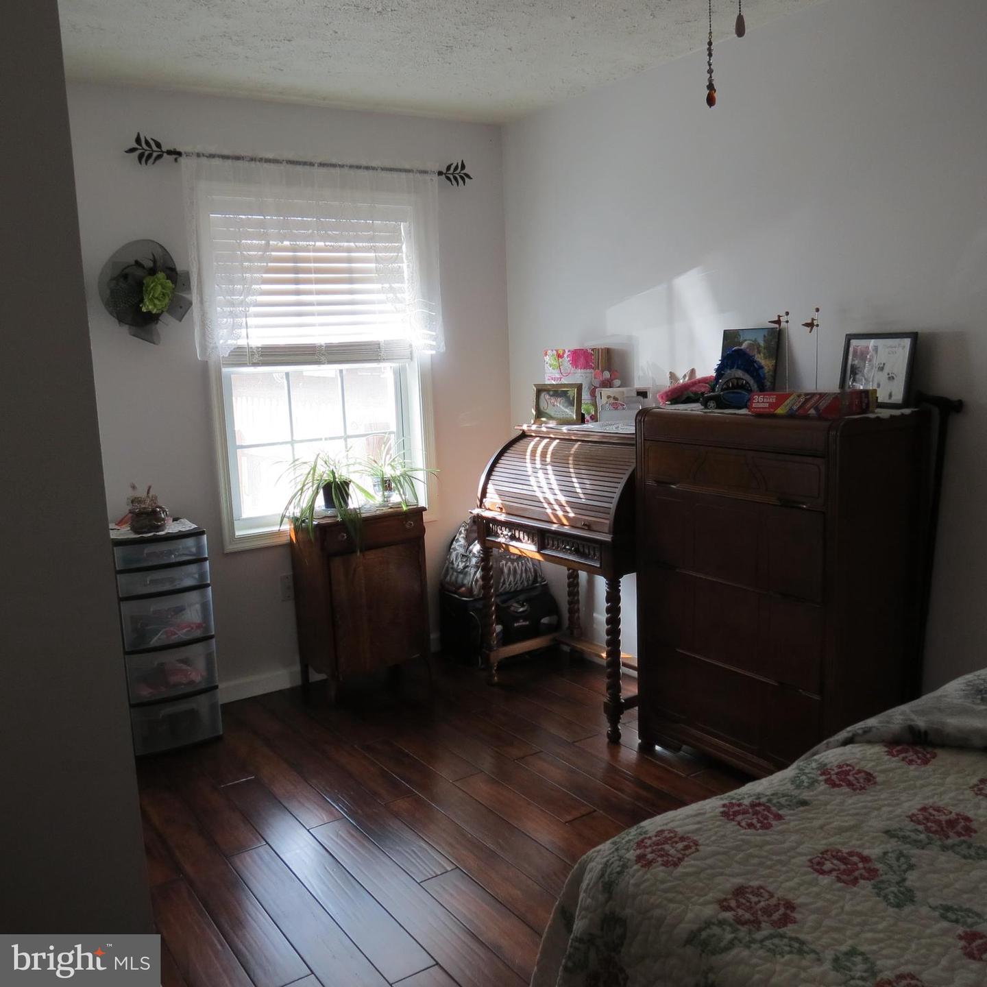 541 Main St Property Photo 35