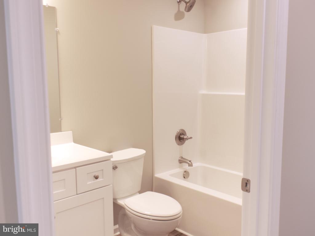 125 High Knoll Terr Property Photo 8