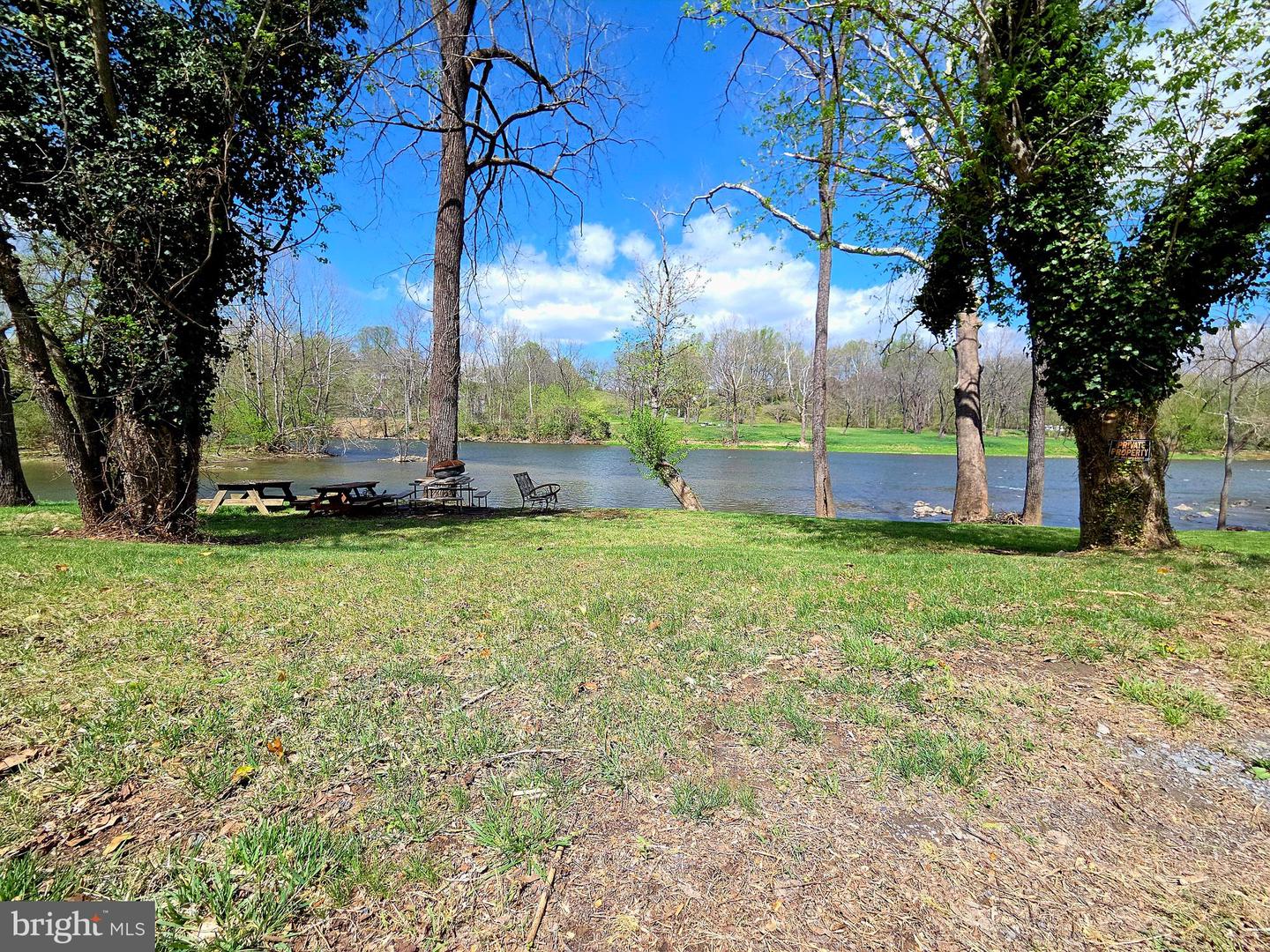 142 Ingham Ln Property Photo 20