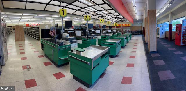 0 East Luray Shopping Center Property Photo 10