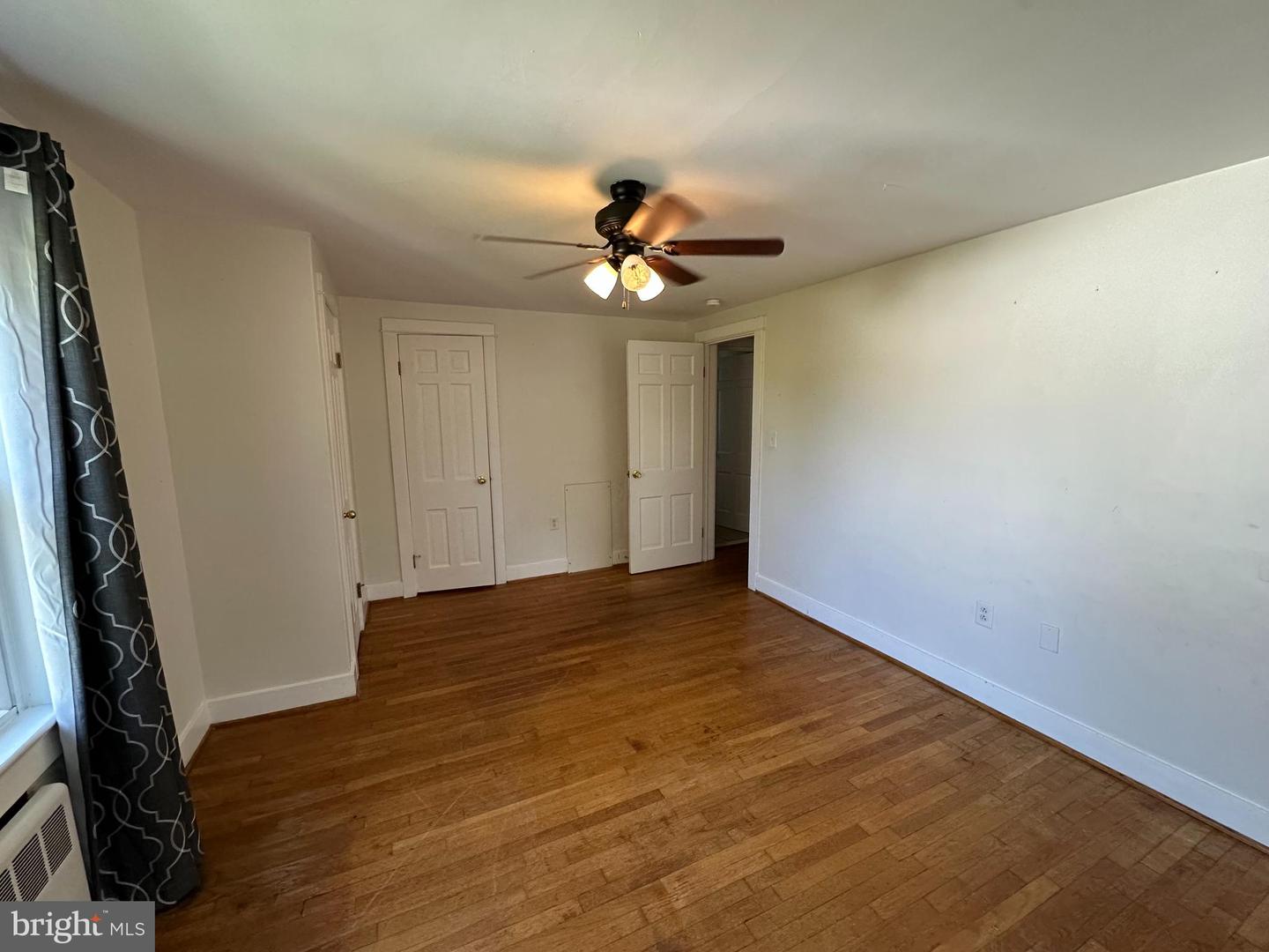 2 Terrace Ln Property Photo 25