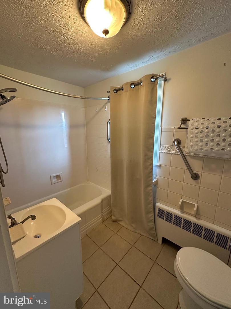 2 Terrace Ln Property Photo 33