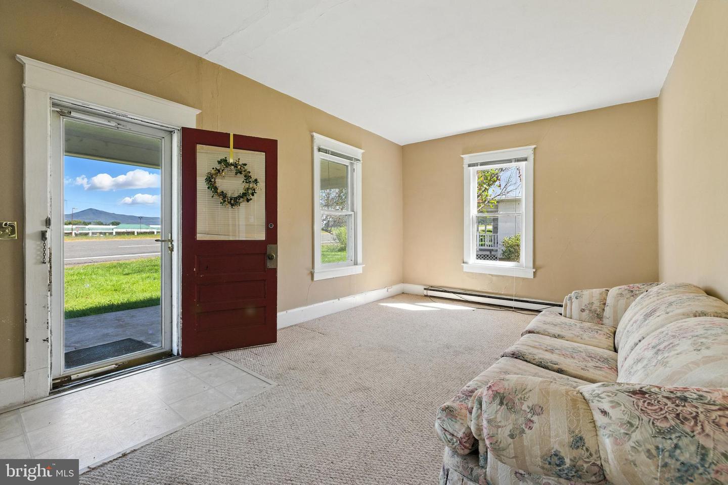1819 Us Highway 211 W Property Photo 4