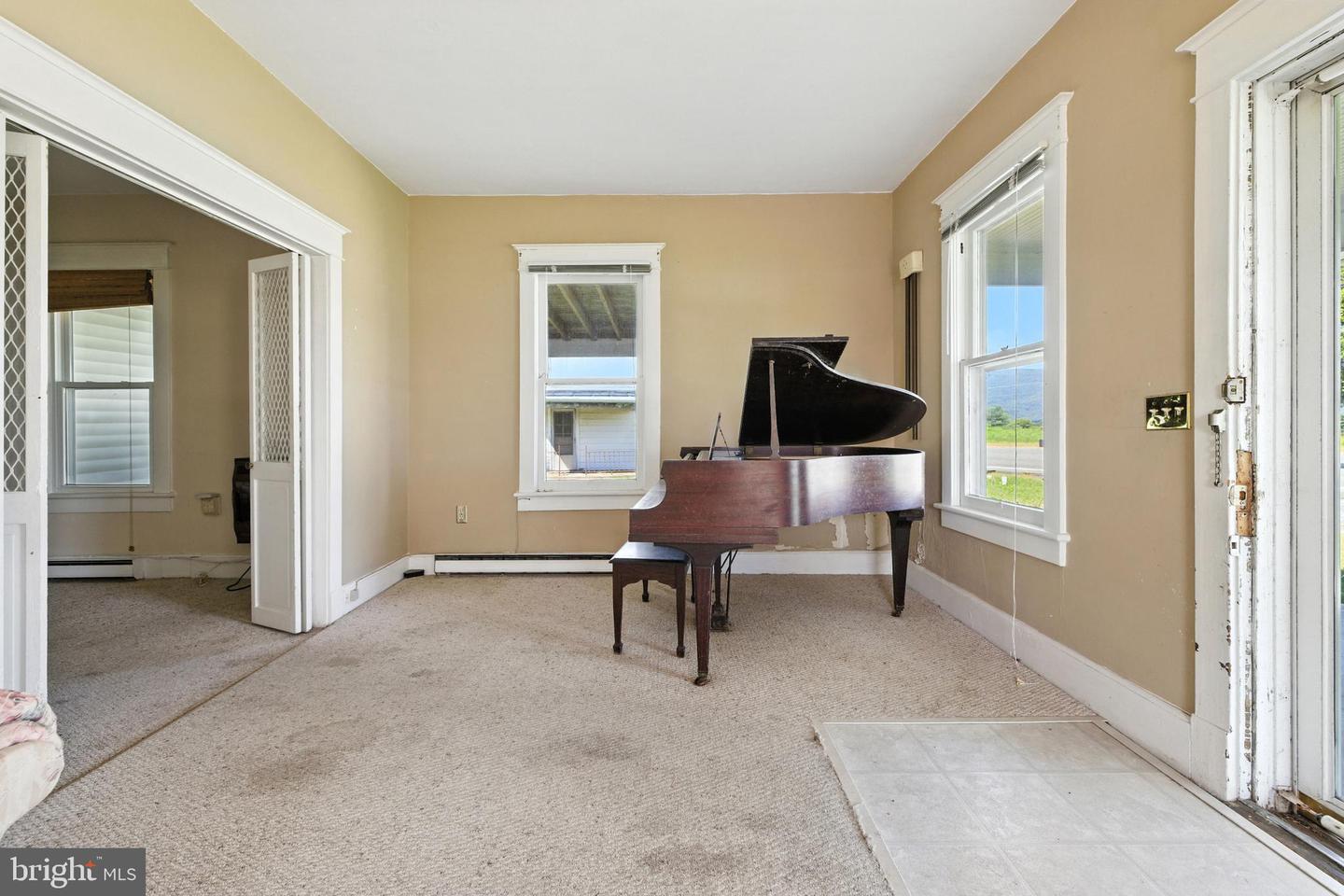 1819 Us Highway 211 W Property Photo 6
