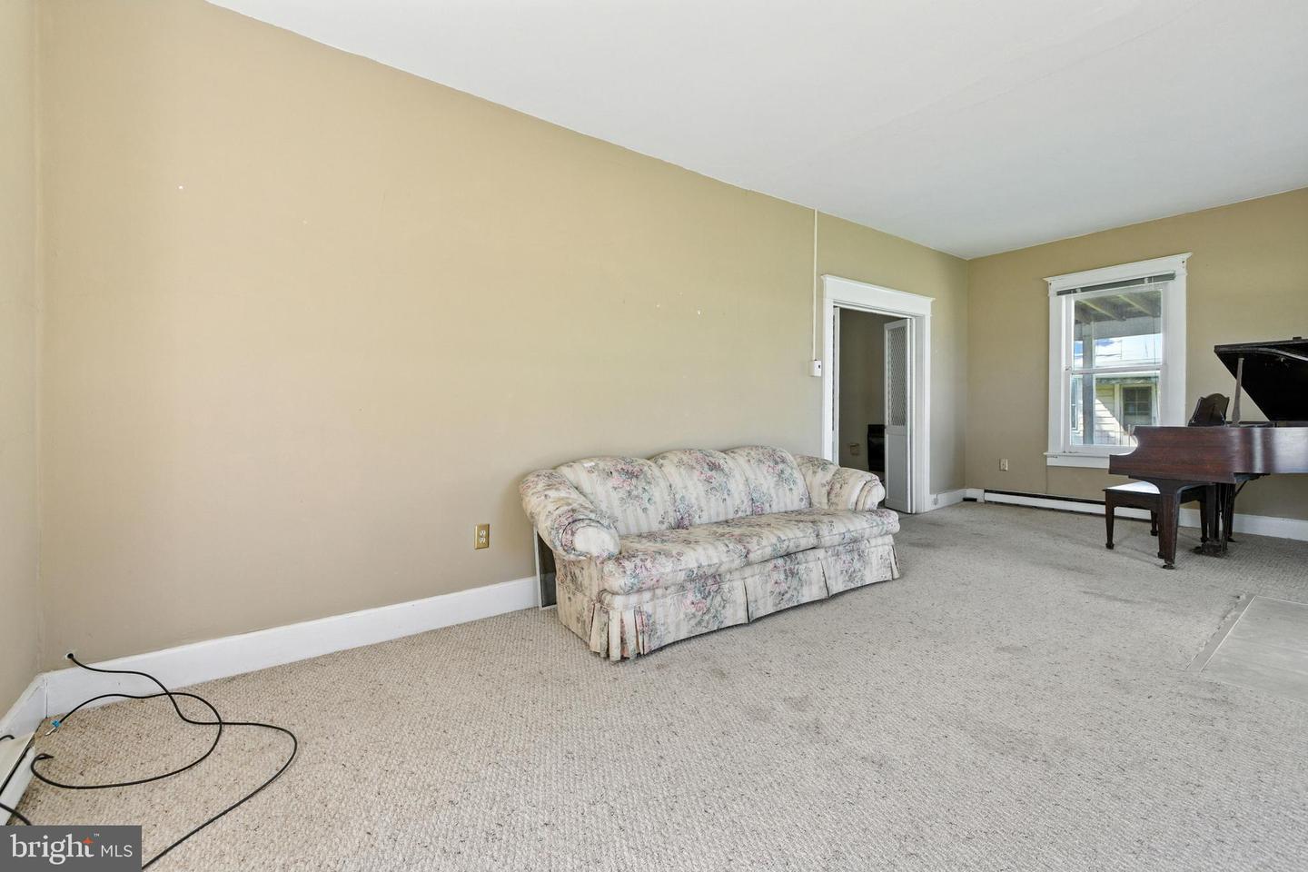 1819 Us Highway 211 W Property Photo 7