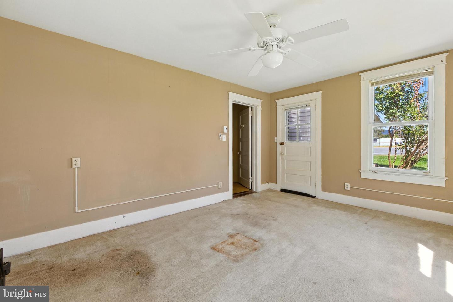 1819 Us Highway 211 W Property Photo 28