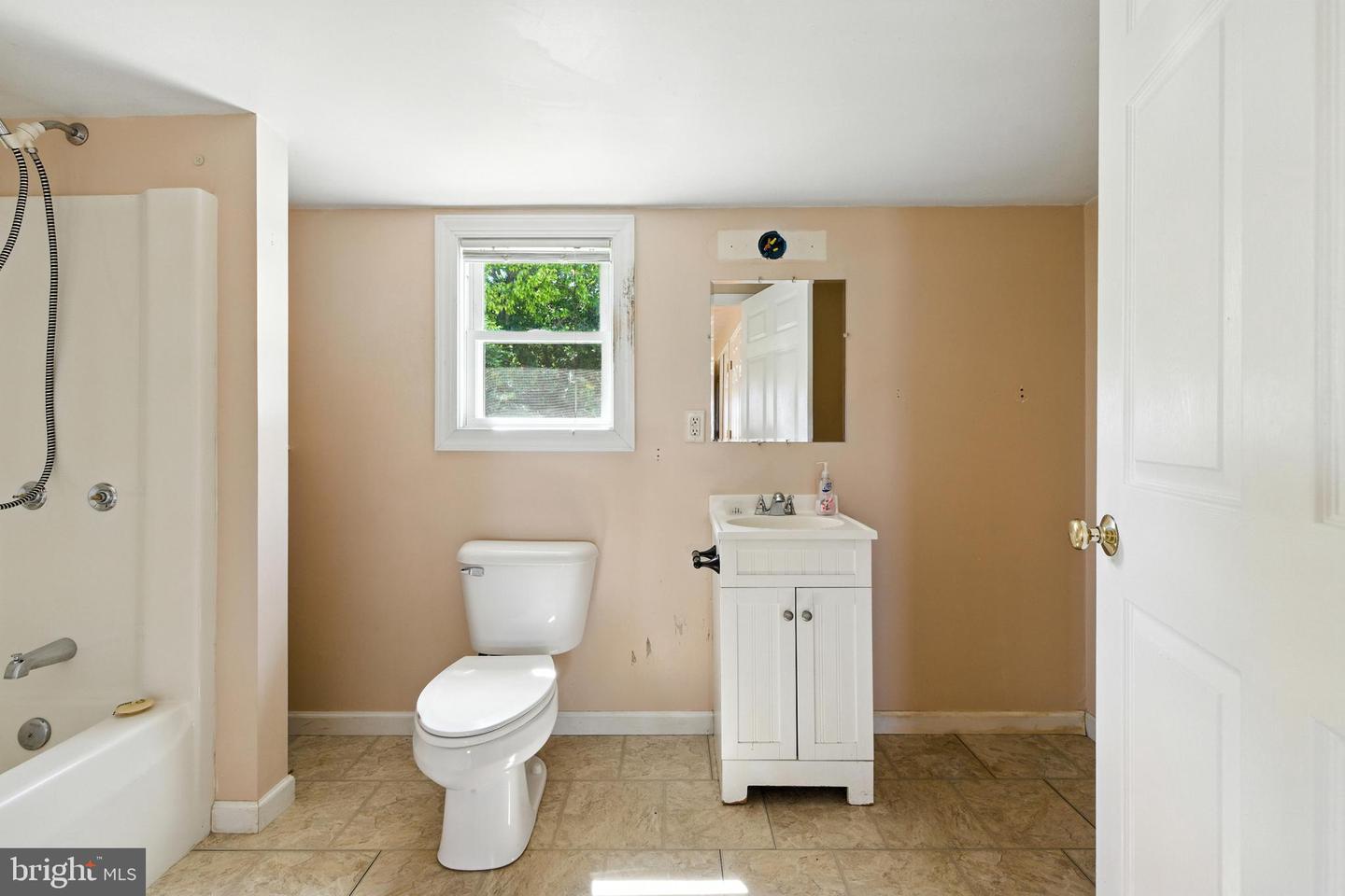 1819 Us Highway 211 W Property Photo 48