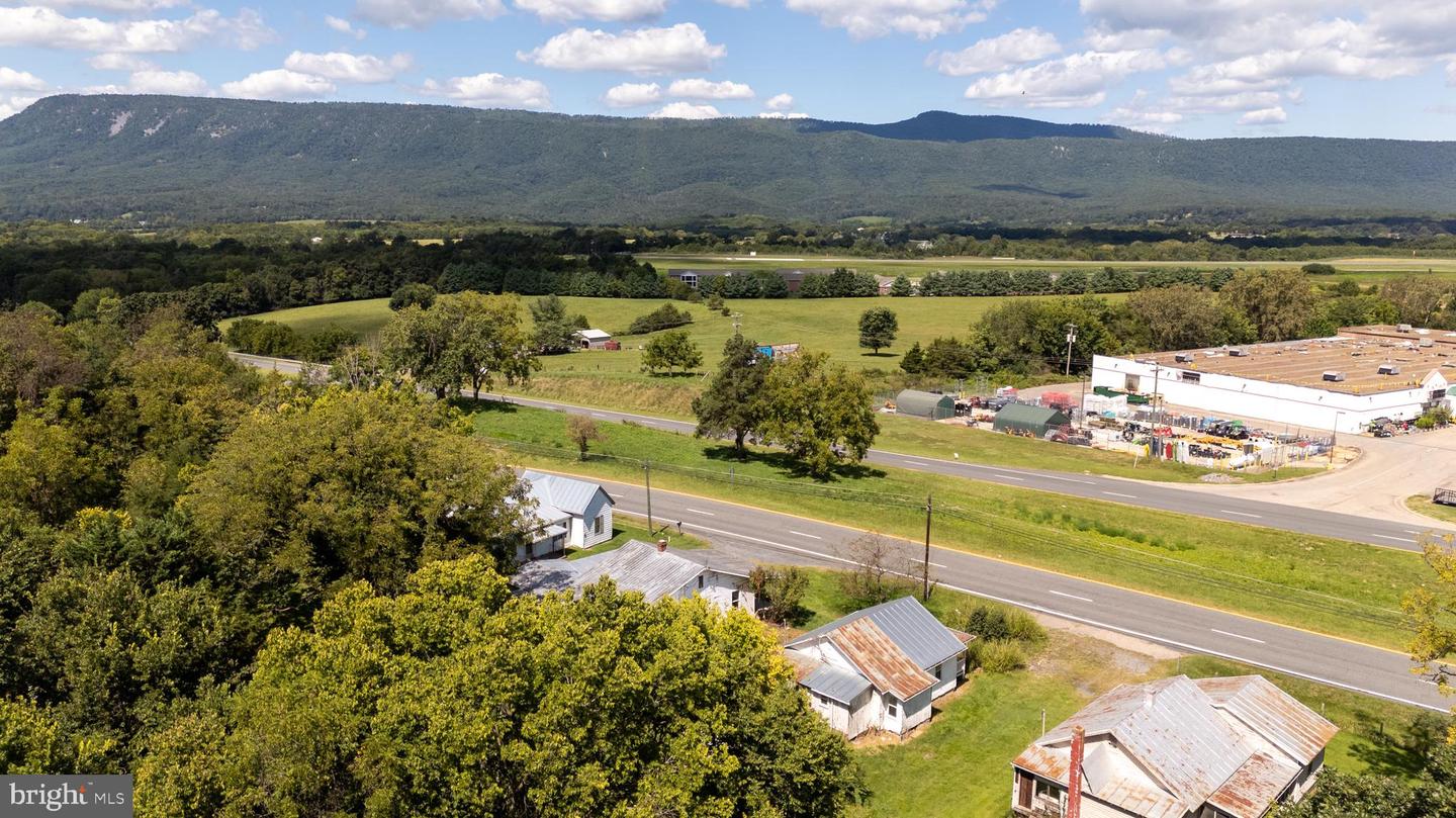 1819 Us Highway 211 W Property Photo 85