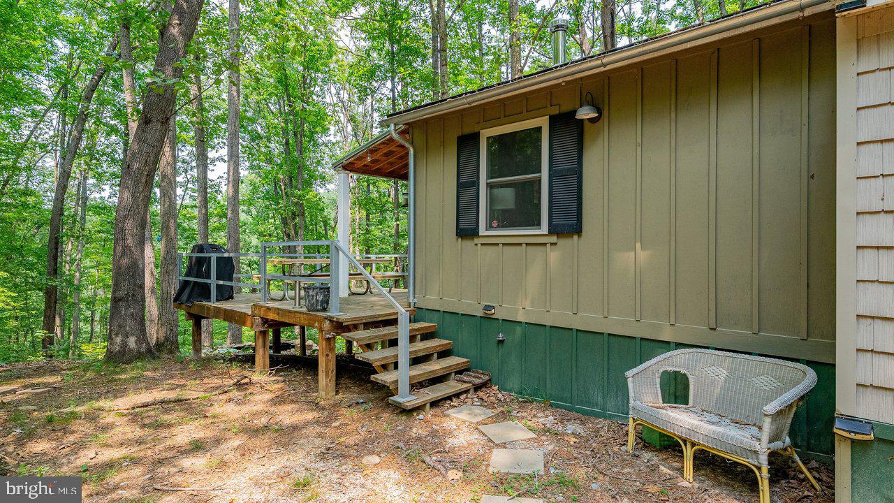 345 Wildwood Ln Property Photo 5