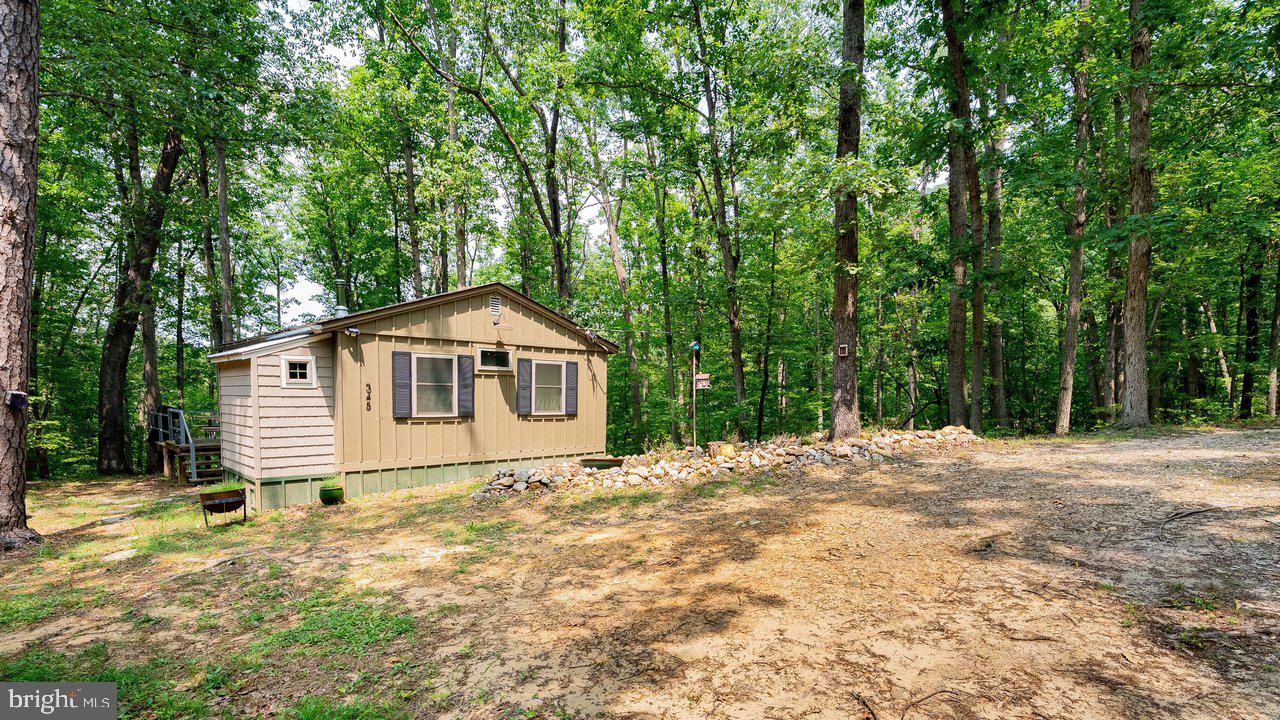 345 Wildwood Ln Property Photo 6