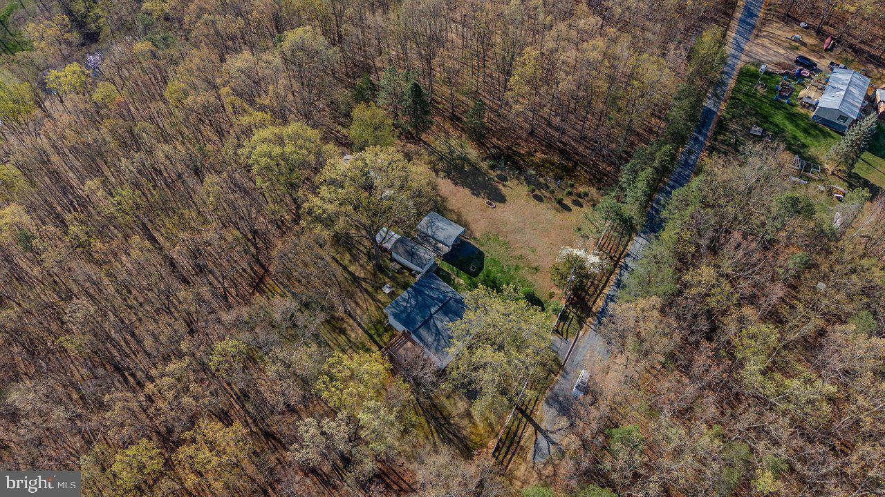 160 Gale Ln Property Photo 64