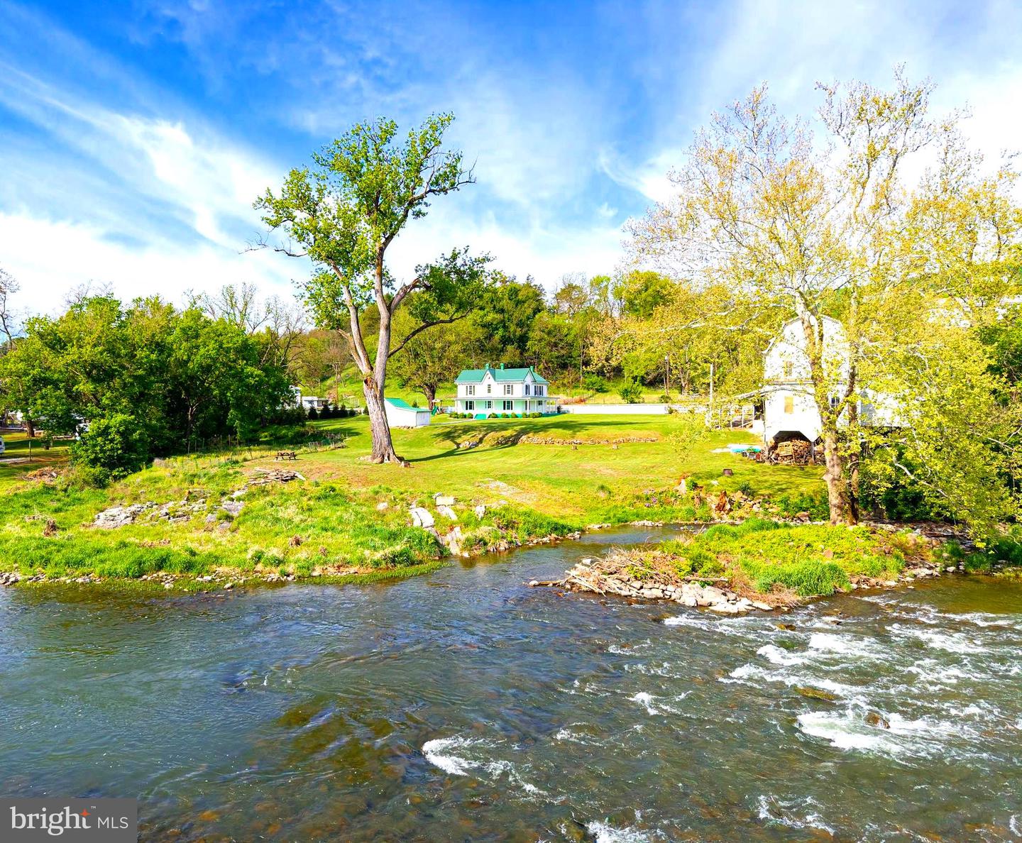 4159 U.s. Highway 340 Property Photo 1