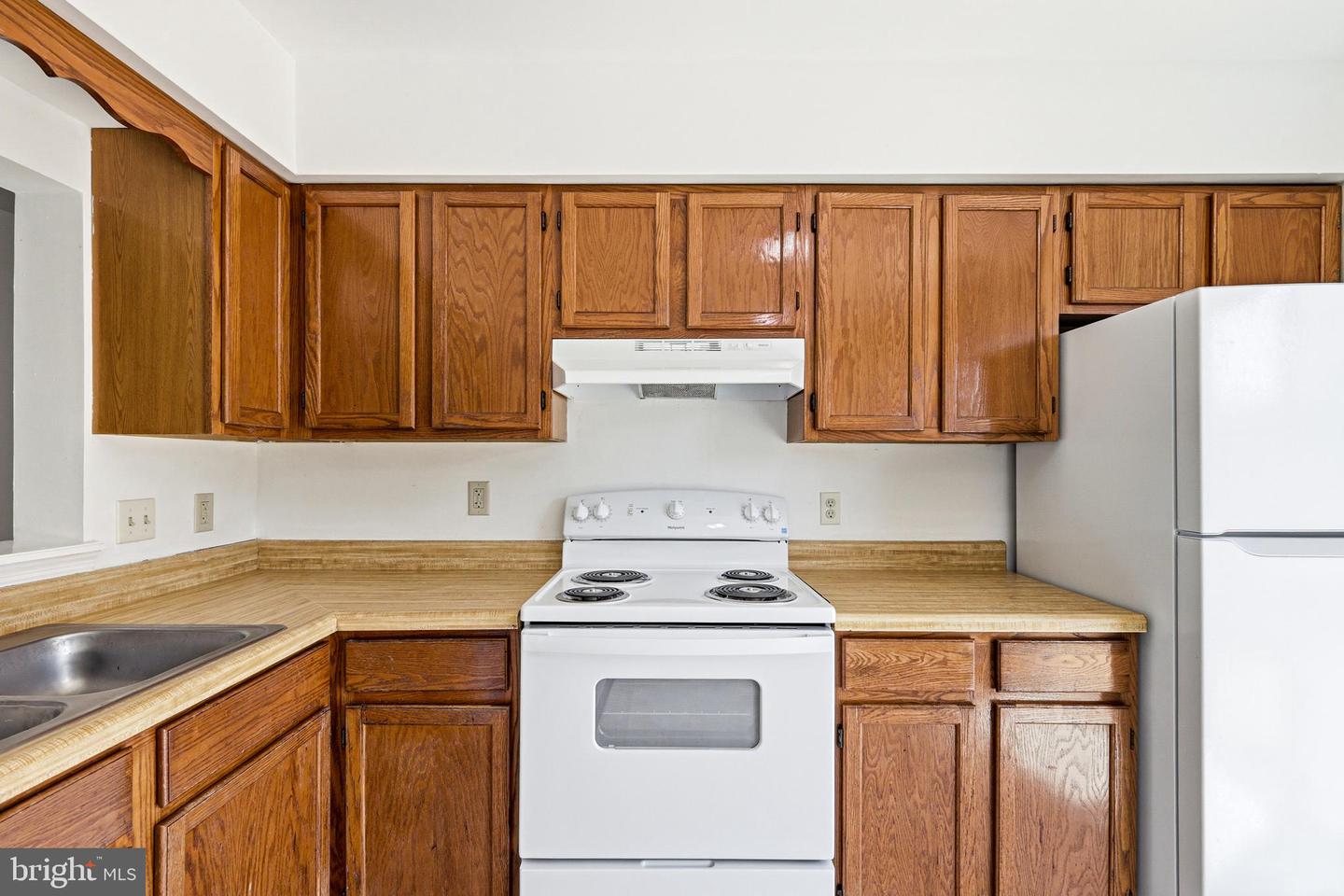 312 Quincy Ave Property Photo 33