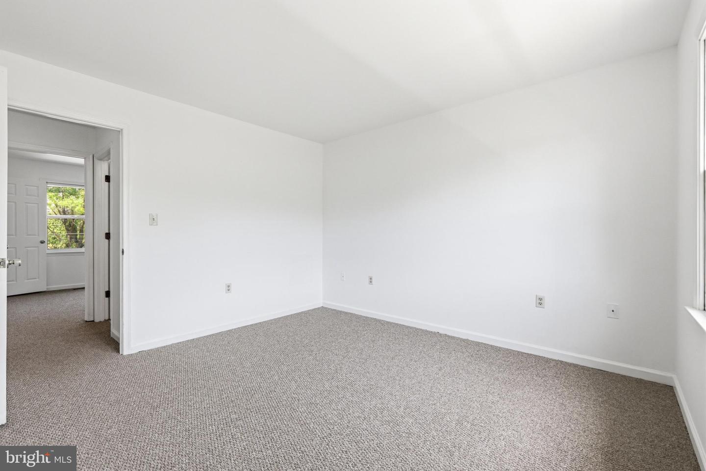 312 Quincy Ave Property Photo 40