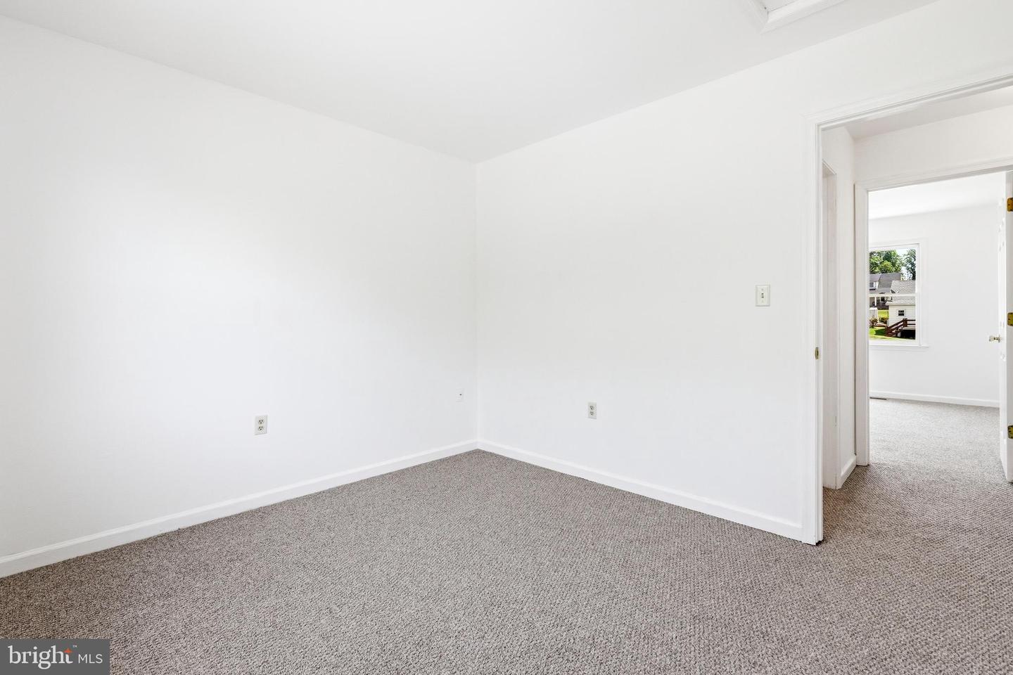 312 Quincy Ave Property Photo 42