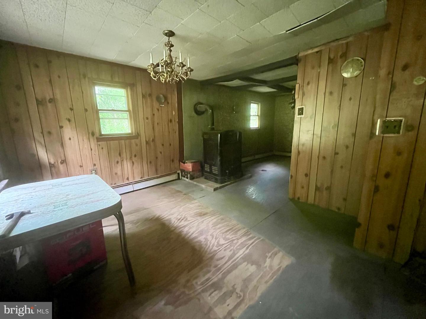 536 Circle Dr Property Photo 6
