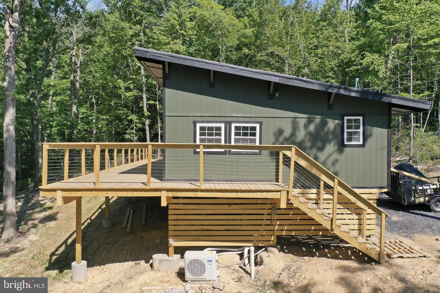 1307 Cardinal Dr Property Photo 2
