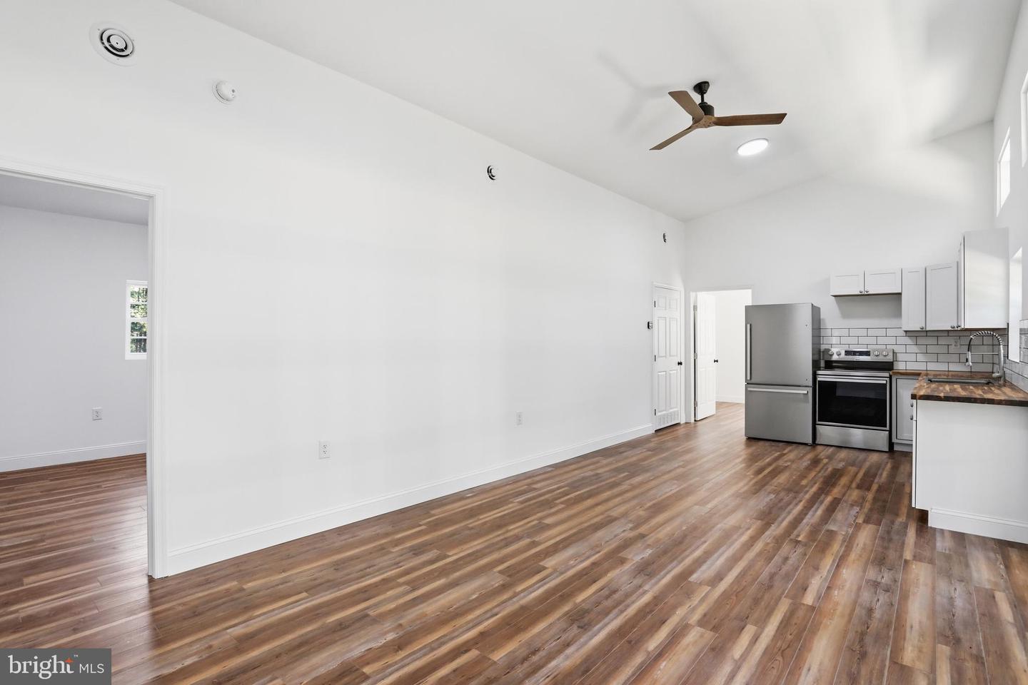 1307 Cardinal Dr Property Photo 9