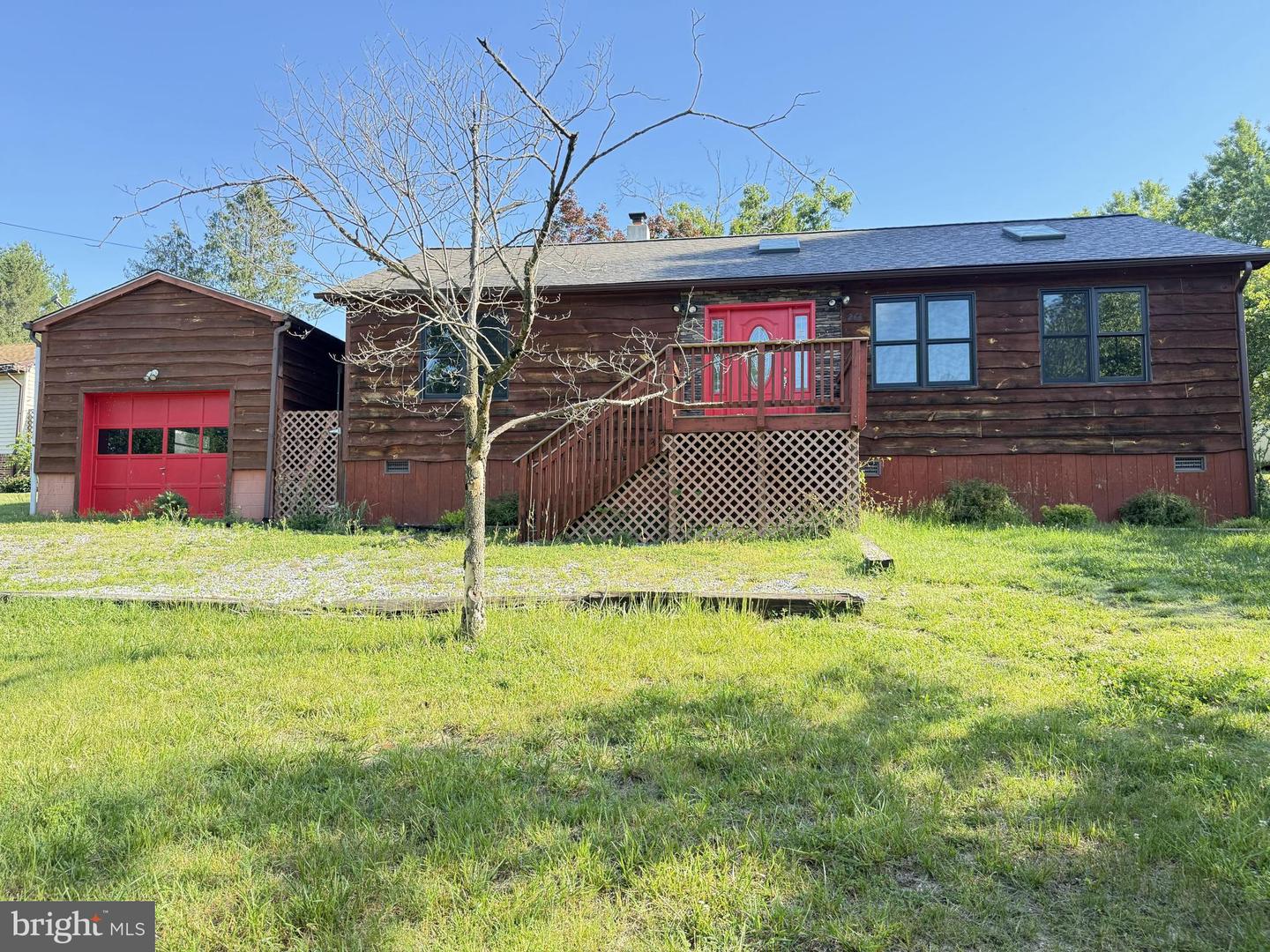 264 Cedar Ln Property Photo 1