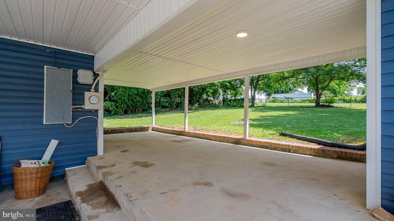 577 Pond Ave Property Photo 44