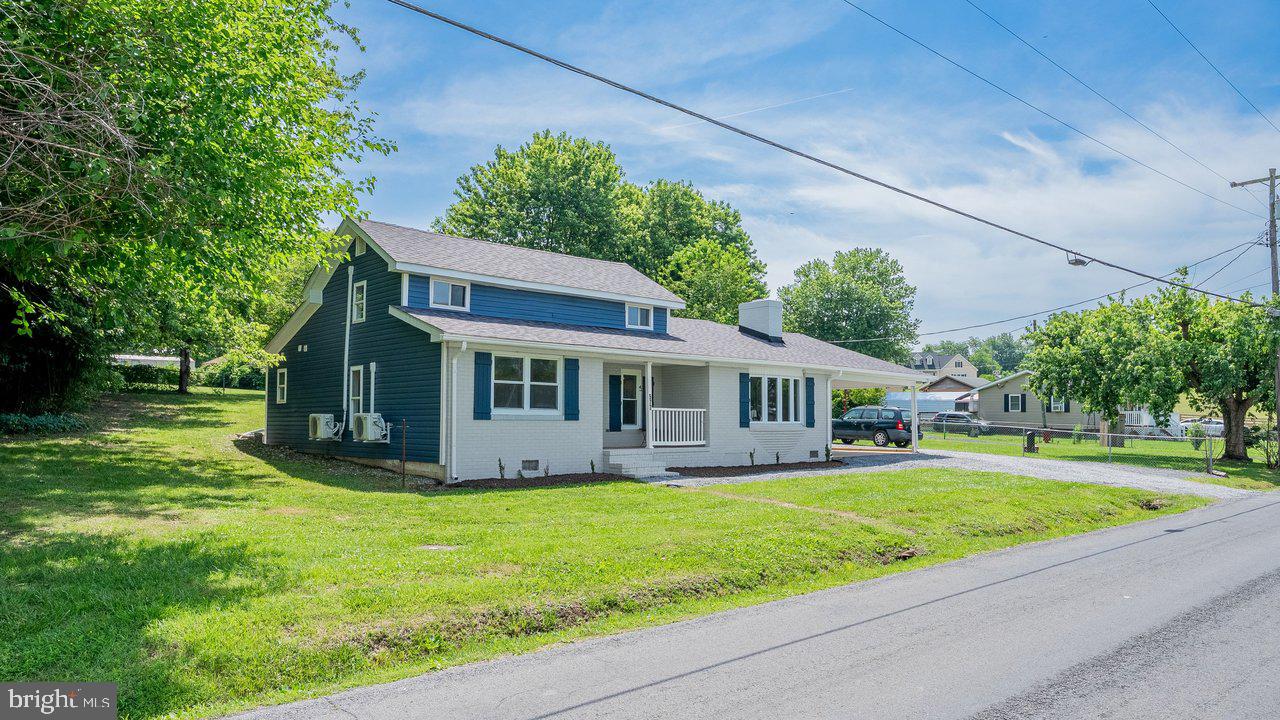 577 Pond Ave Property Photo 50