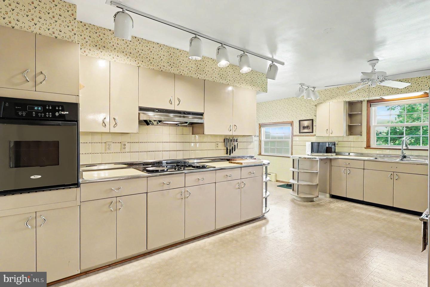 5 Eden Rd Property Photo 15