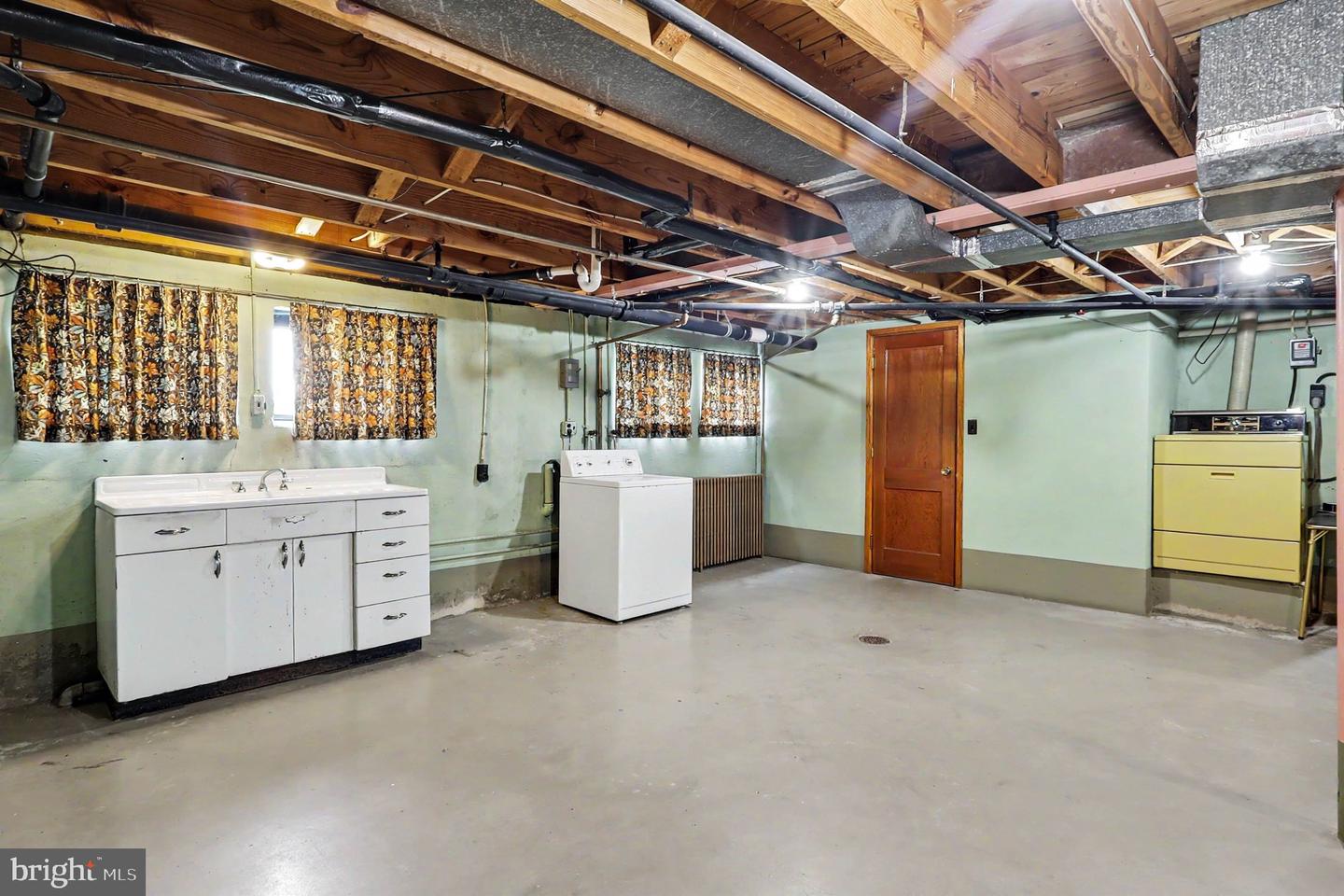 5 Eden Rd Property Photo 36