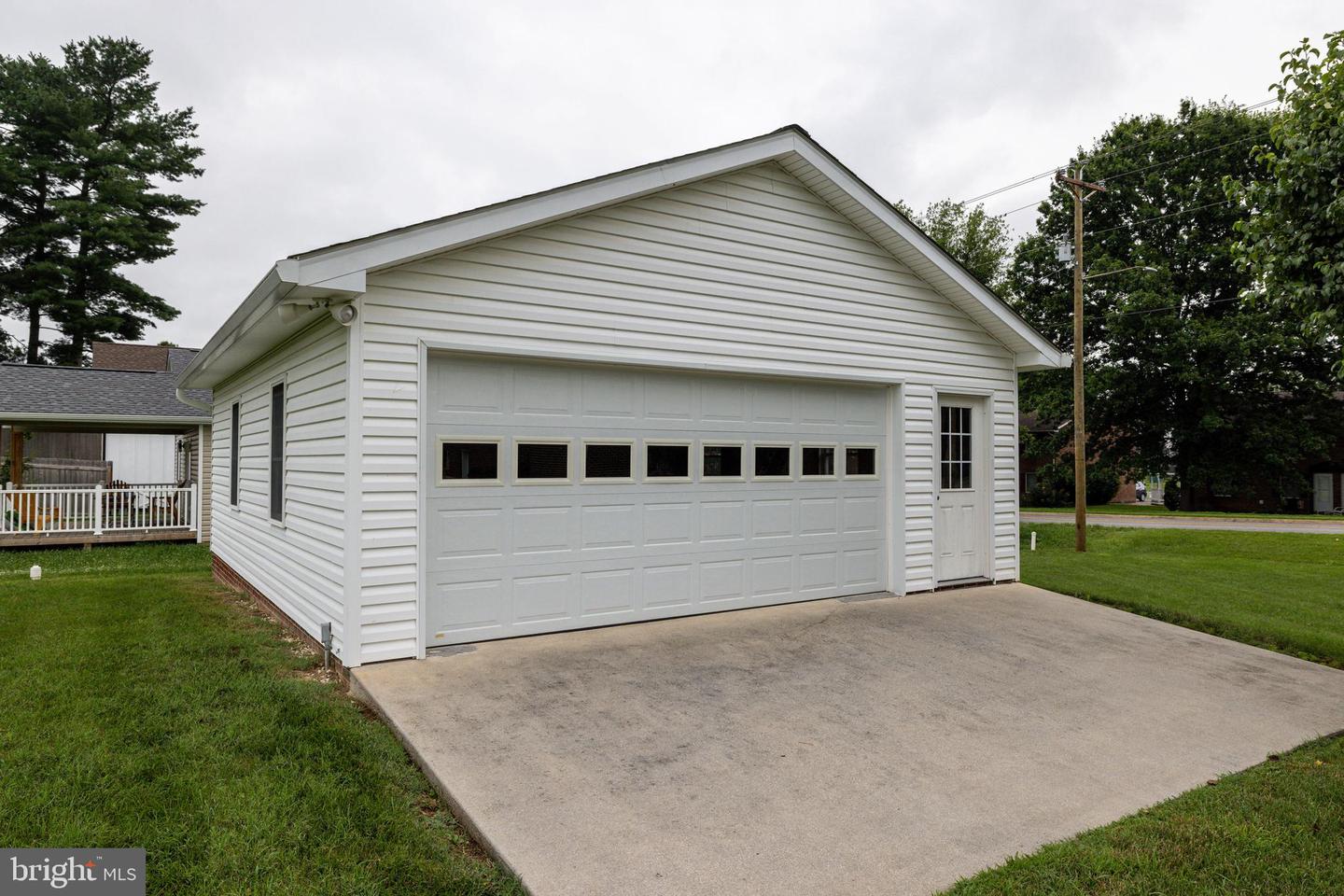 201 First St Property Photo 3